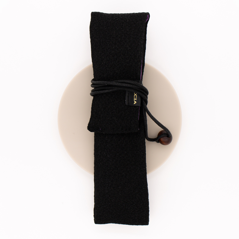 Taccia Kimono Pen Wrap Chirimen for 1 Pen Black