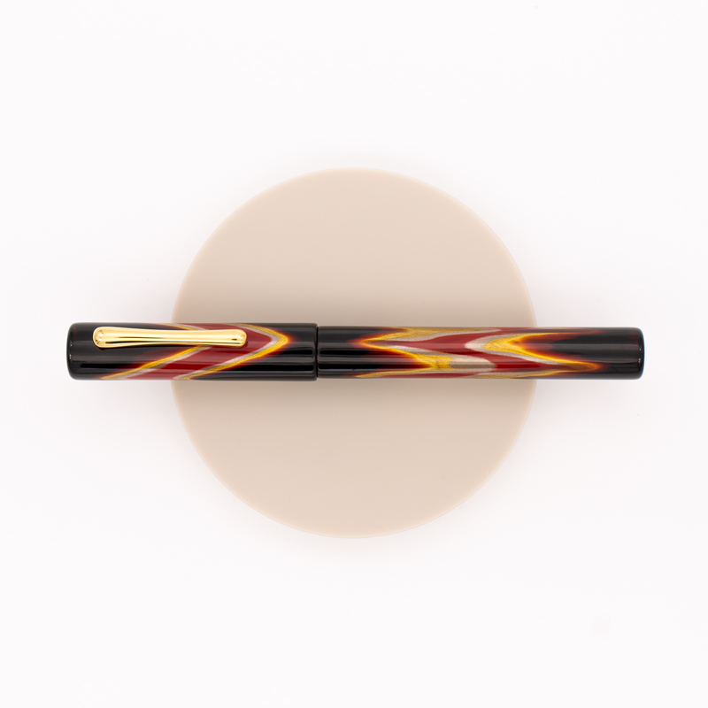 Taccia Ukiyo-e Fountain Pen Hokusai Red Urushi