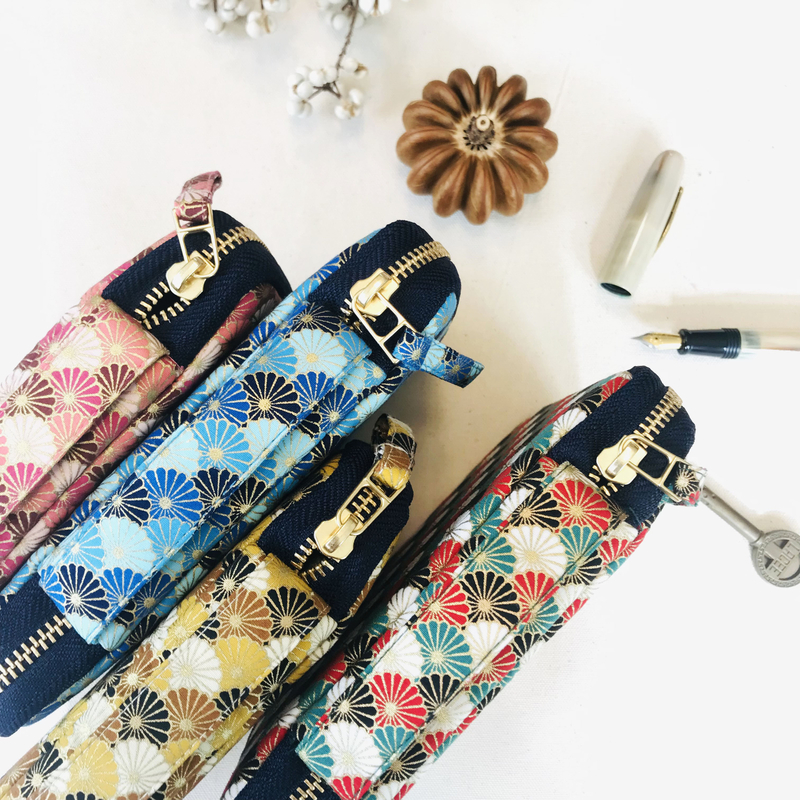 Kyoku Haku Pen Case for 10 Pens Qinghai Wave Red