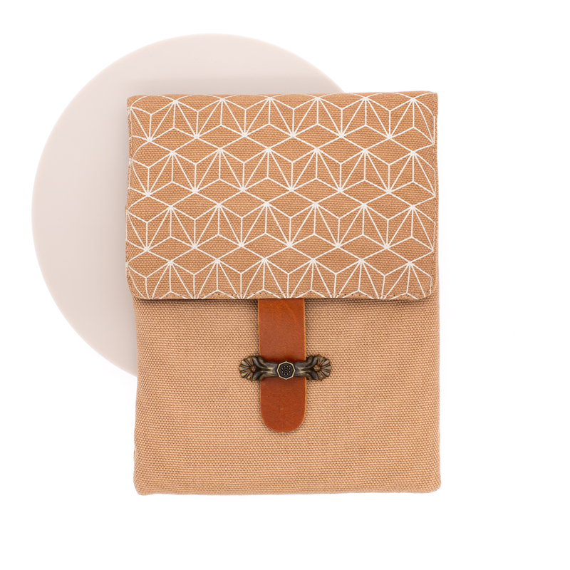 Kyoku Haku Pen Case for 4 Pens Grilles Khaki