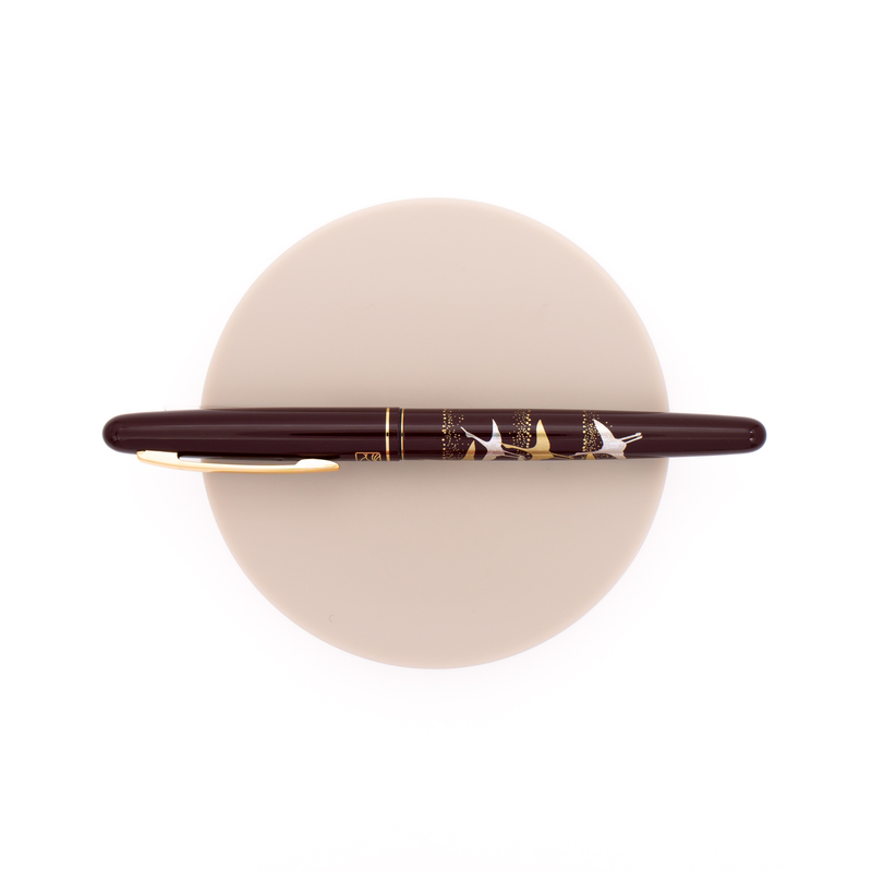 Wancher x Kuretake Kindai Maki-e Fountain Pen Kakuju Red
