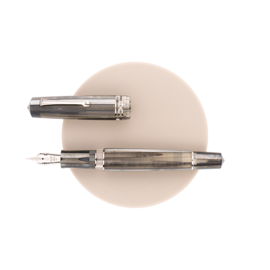 Leonardo Officina Italiana Momento Zero Grande Fountain Pen Sand