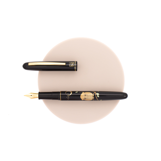Wancher x Kuretake Kindai Maki-e Fountain Pen Fukurou