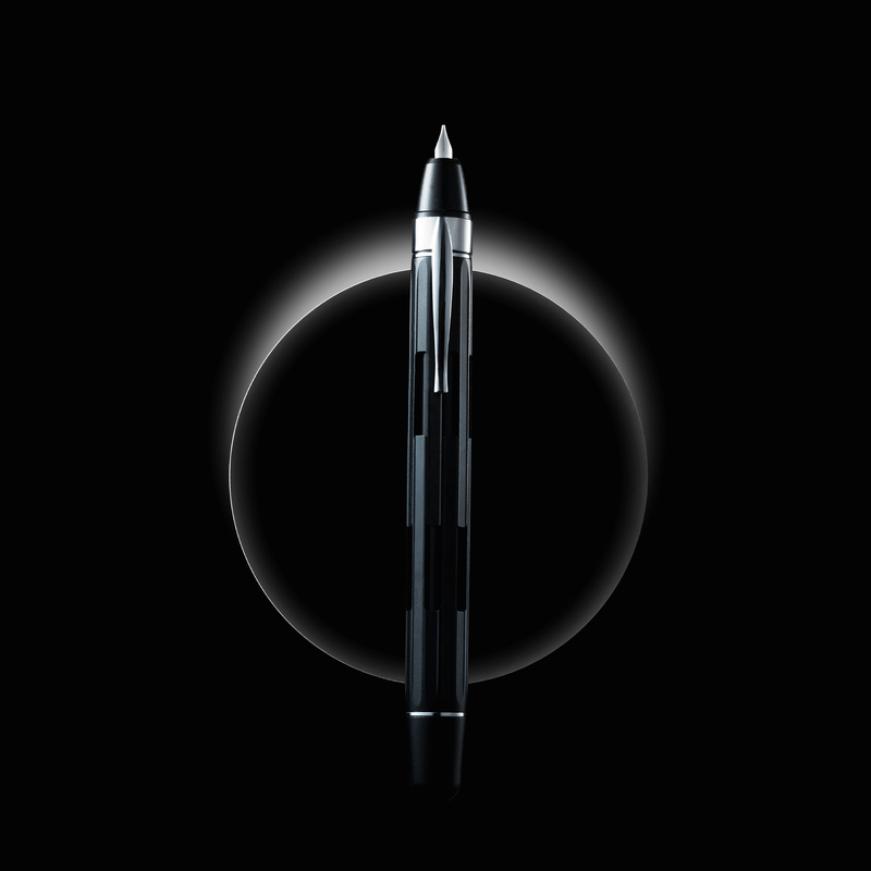 Nahvalur Nahvalur Eclipse Fountain Pen Black Silver