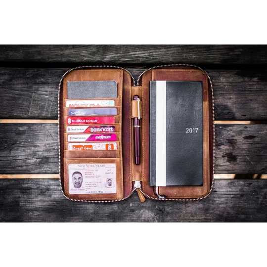 Galen Leather Zippered Cover Hobonichi Weeks Mega Crazy Horse Brown