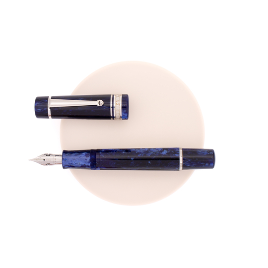 Delta DV Mid-Size Fountain Pen Blue Moon