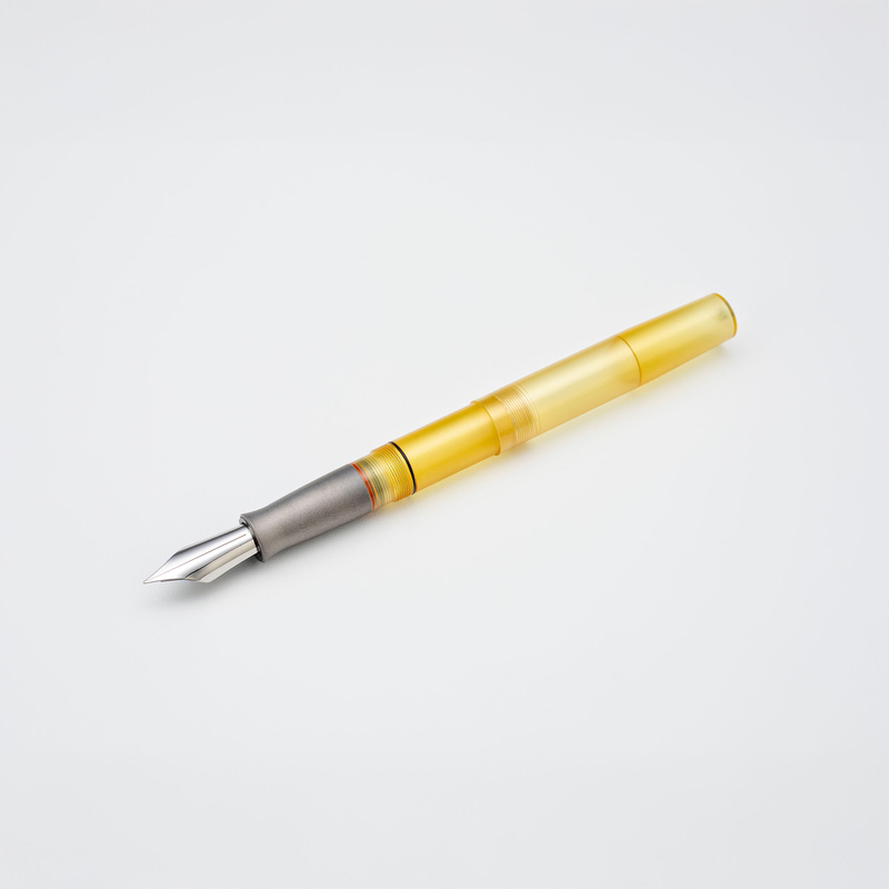 Gravitas Gravitas Quark Penna Stilografica Ultem
