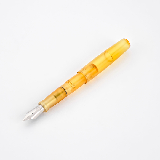 Gravitas Dinkey Penna Stilografica Ultem
