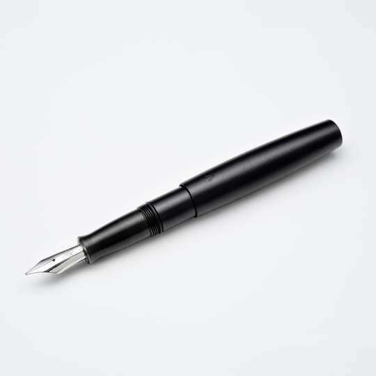 Gravitas Pocket Fountain Pen Black