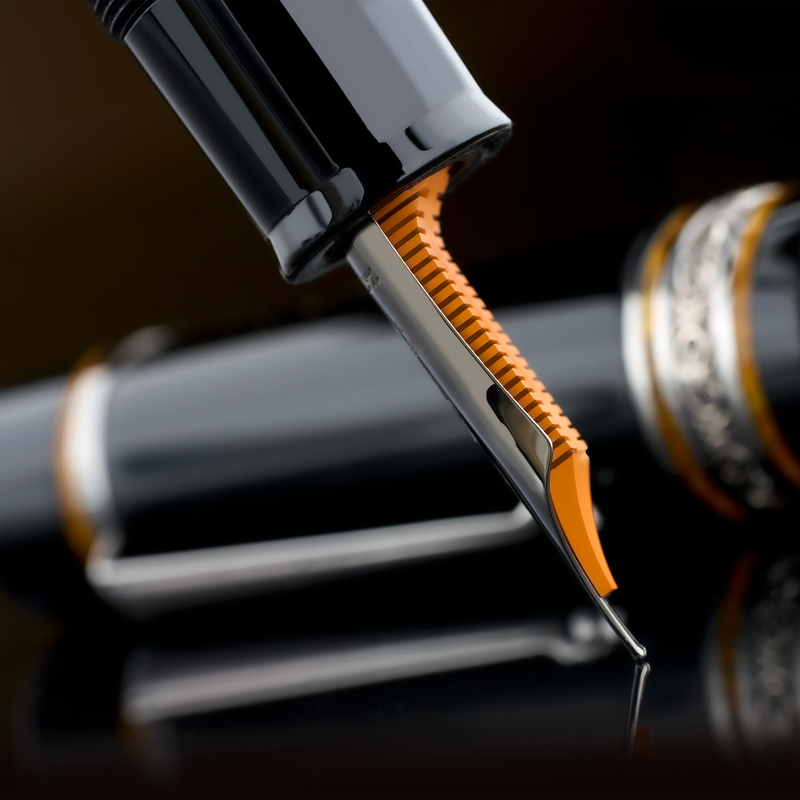 Delta Delta DV Oversize Fountain Pen Soiree & Ruthenium