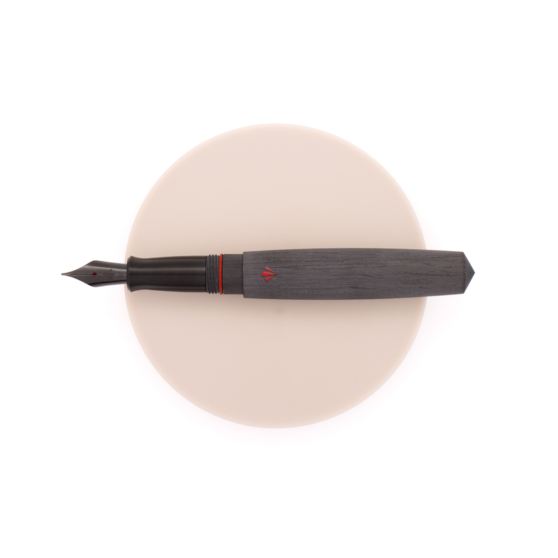 Gravitas Gravitas Pocket Fountain Pen Pultruded Carbon Fiber Eyedropper