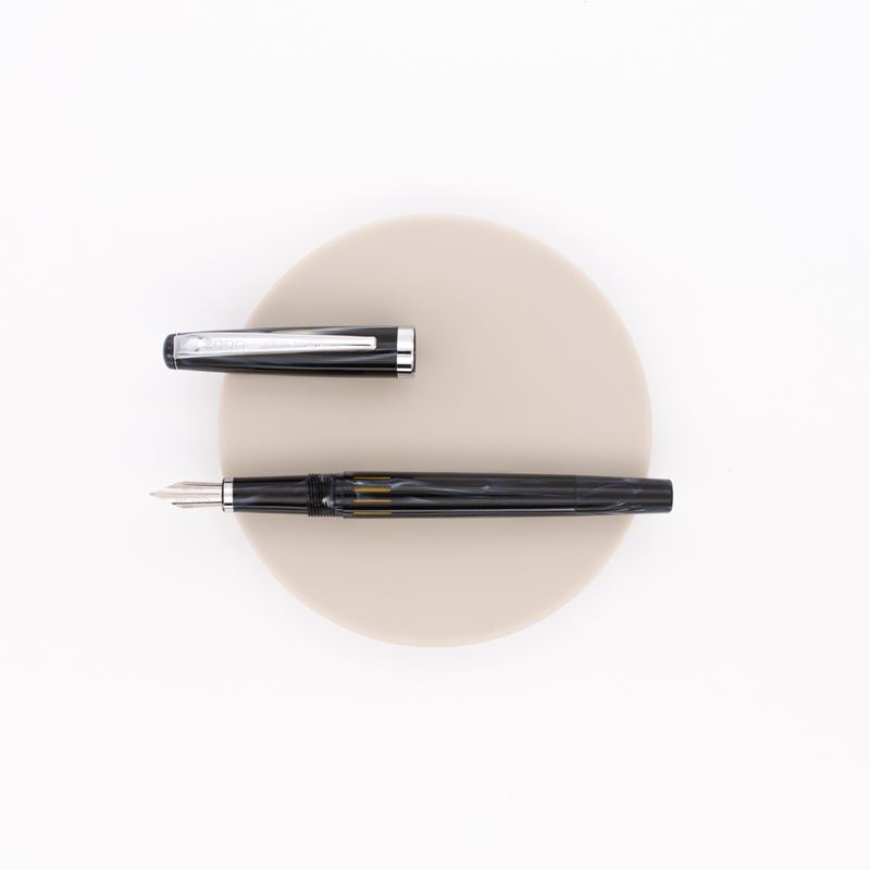 Noodler's Nib Creaper Penna Stilografica Ivory Darkness