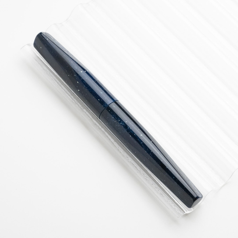 Leonardo Officina Italiana Leonardo x Stilo&Stile Poliedrica Fountain Pen Desiderio 14k