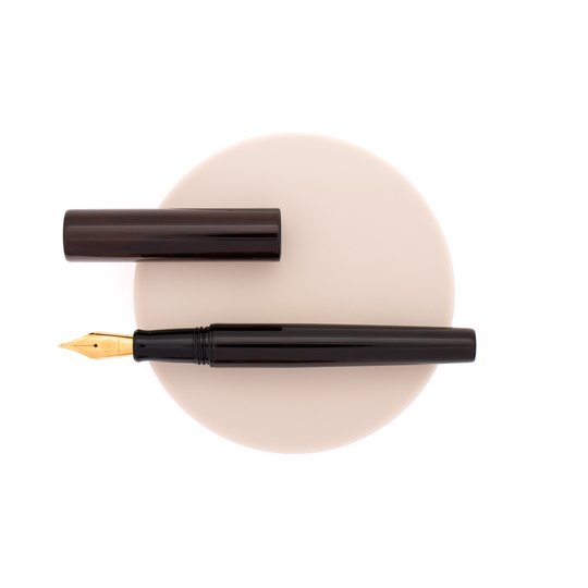 Wancher Sekai Aizu Urushi Fountain Pen Ebony