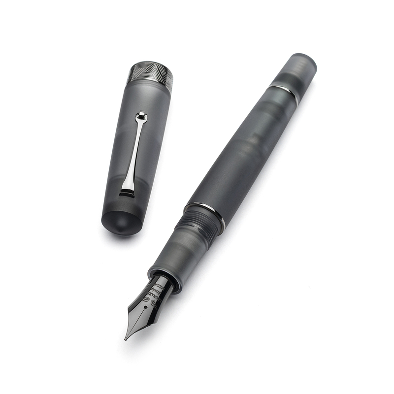Leonardo Officina Italiana Leonardo Momento Zero Grande Pura Fountain Pen Grey & Ruthenium No. 8 Nib