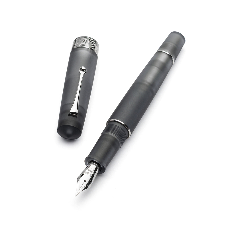 Leonardo Officina Italiana Leonardo Momento Zero Grande Pura Fountain Pen Grey & Rhodium 14k