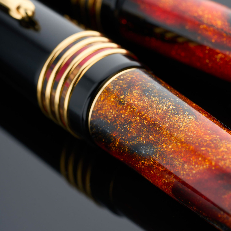 Delta Delta DV Original Fountain Pen Glow Up 14k
